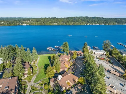 $850,000 | 17442 Northeast 40th Place, Unit D3, Redmond, WA 98052