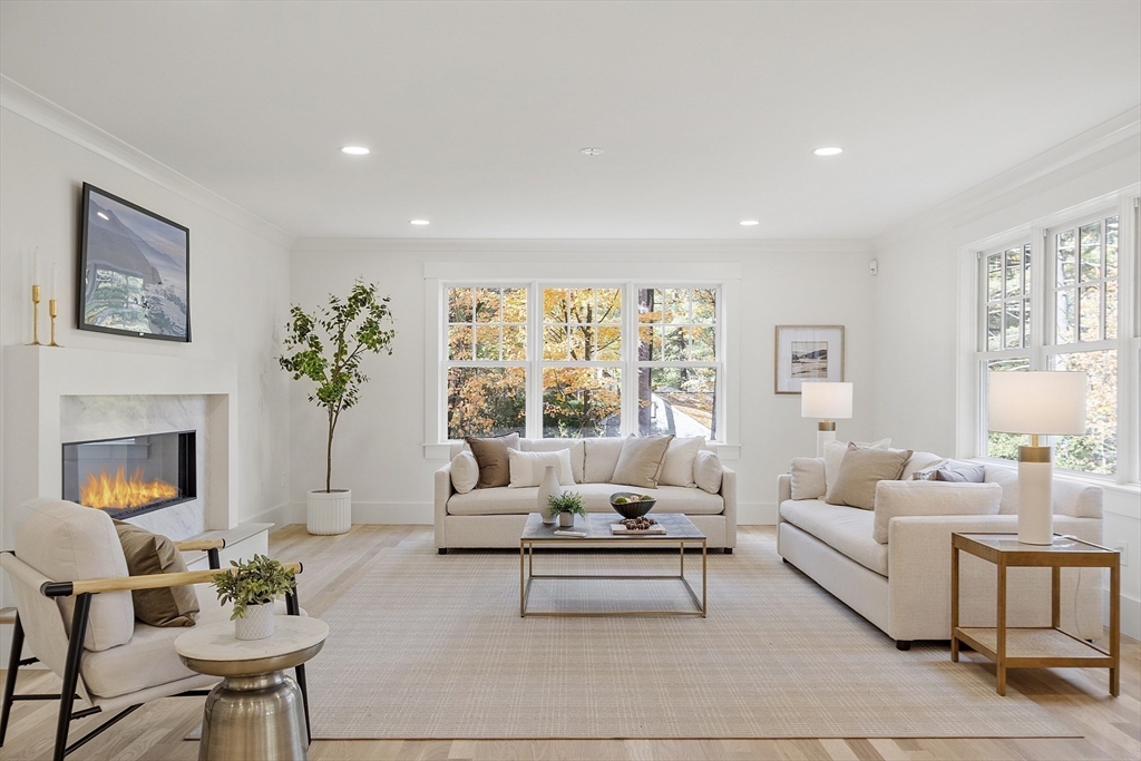140 Revolutionary Road Concord, MA 01742 - Photo 5 of 41