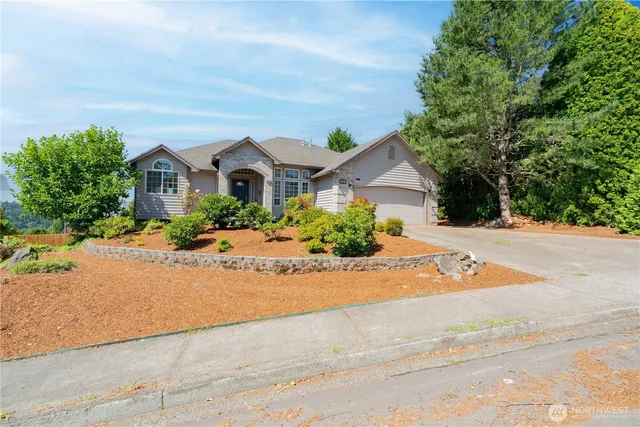 $595,000 | 642 East Pioneer Loop, La Center, WA 98629