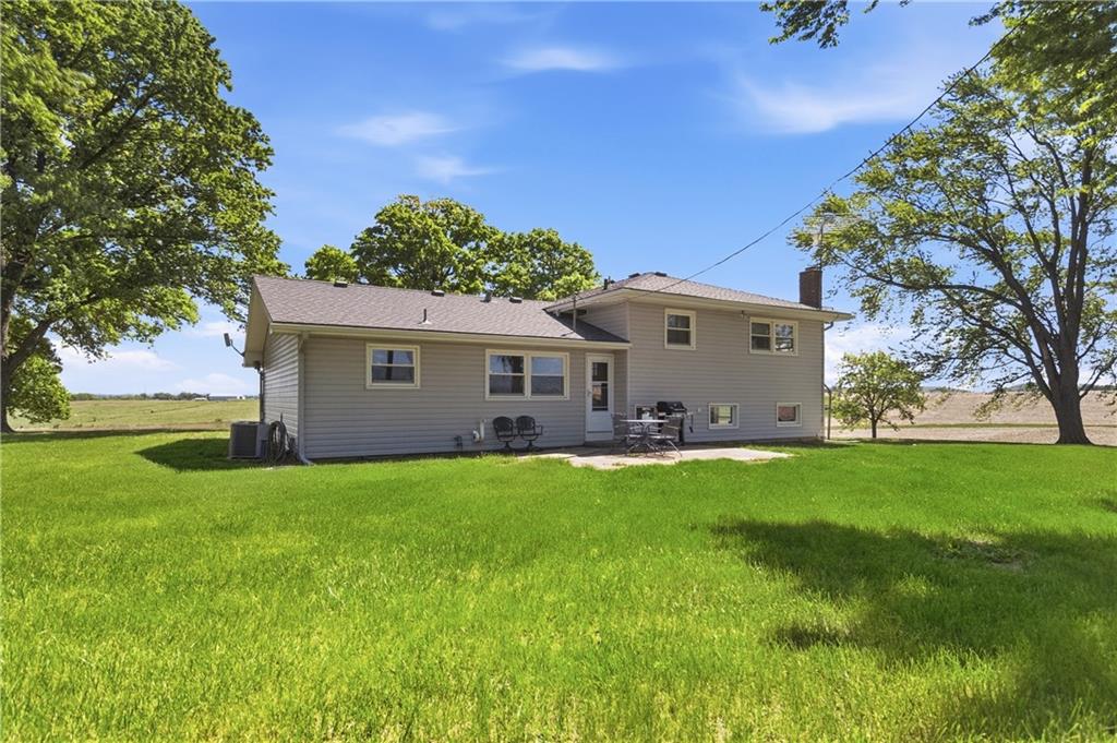 17429 Coffin Road Leavenworth, KS 66048 - Photo 28 of 35