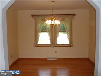 355 Misty Patch Road Coatesville, PA 19320 - Photo 8 of 12 Dining Room