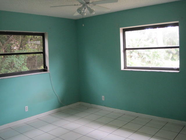 3656 Suncrest Road Lake Worth, FL 33467 - Photo 8 of 11 BD RM