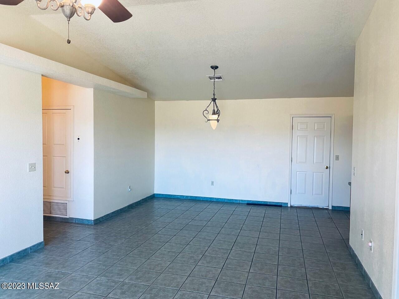 356 Llama Corte Rio Rico, AZ 85648 - Photo 4 of 16