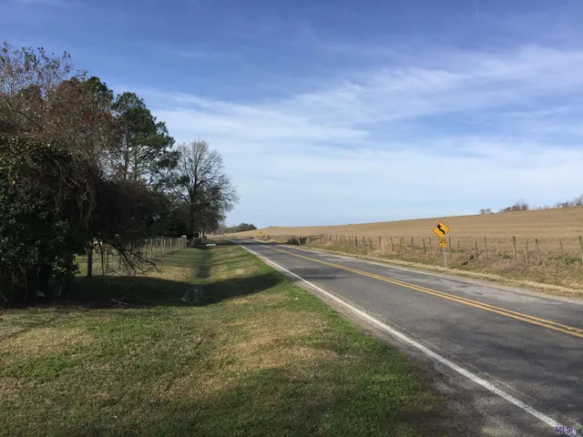 $550,000 | 10826 Pointe Coupee Road, New Roads, LA 70760
