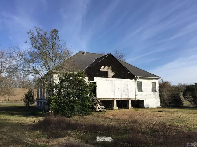 $550,000 | 10826 Pointe Coupee Road, New Roads, LA 70760