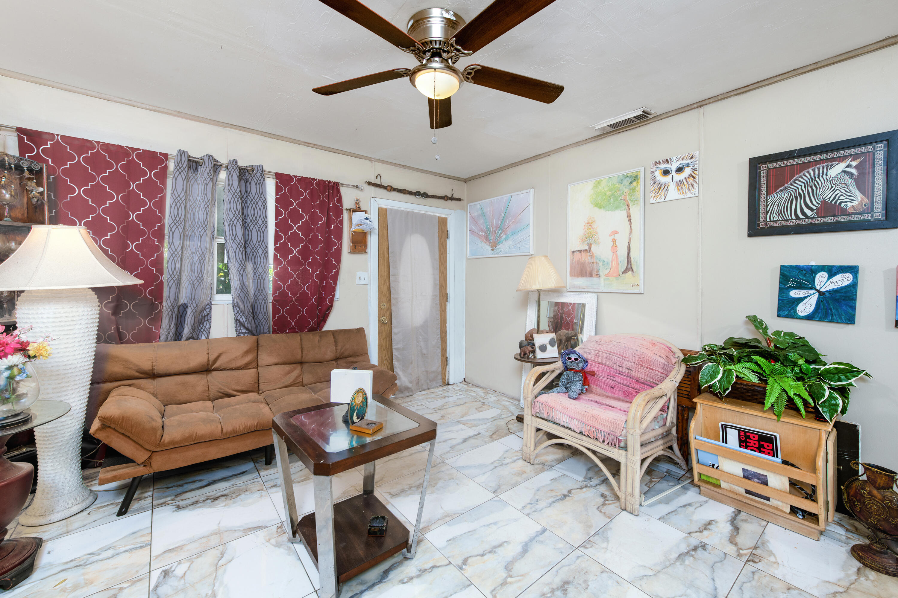 1714 Edgevale Road Fort Pierce, FL 34982 - Photo 4 of 25 Living Room