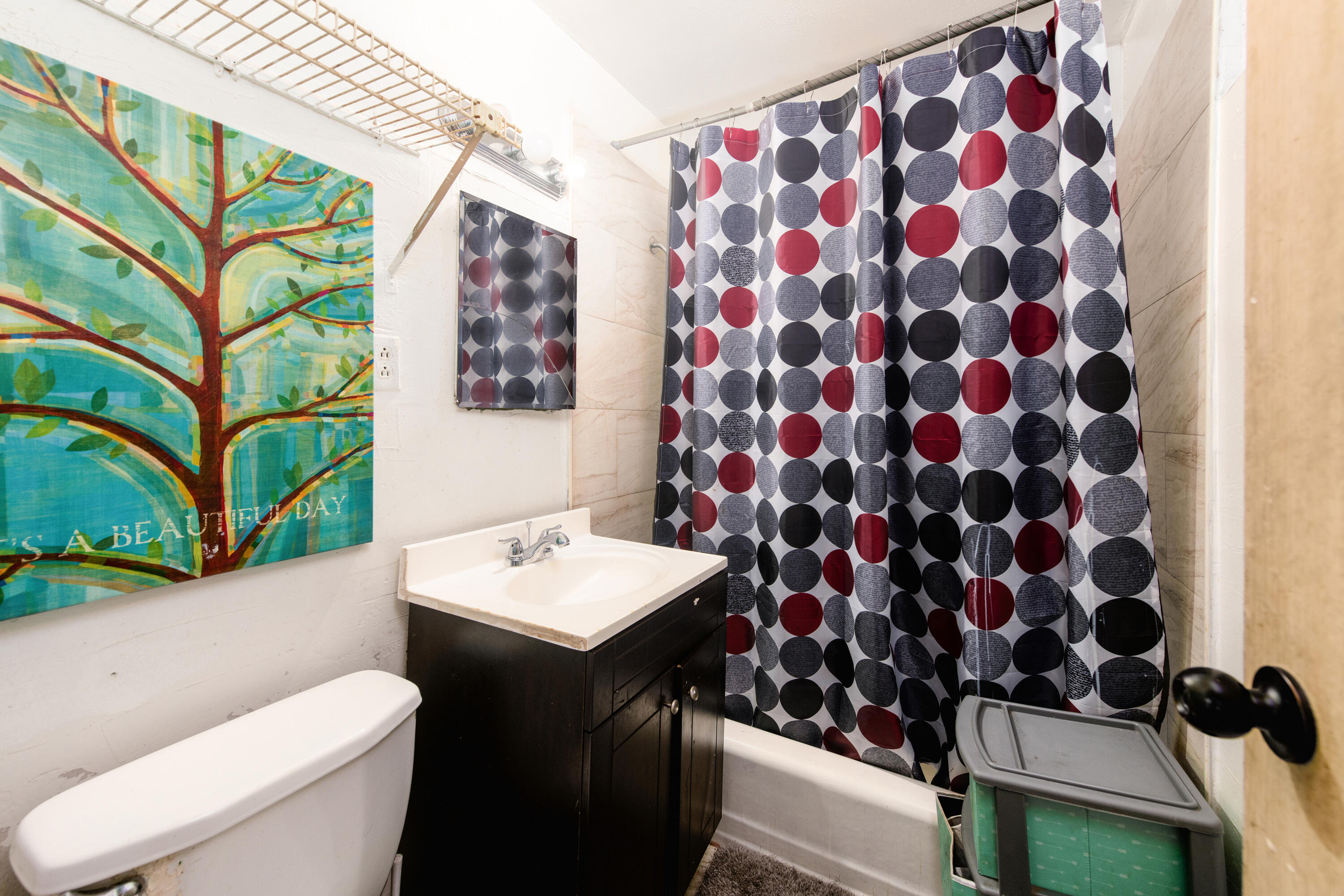 1714 Edgevale Road Fort Pierce, FL 34982 - Photo 9 of 25 Bathroom