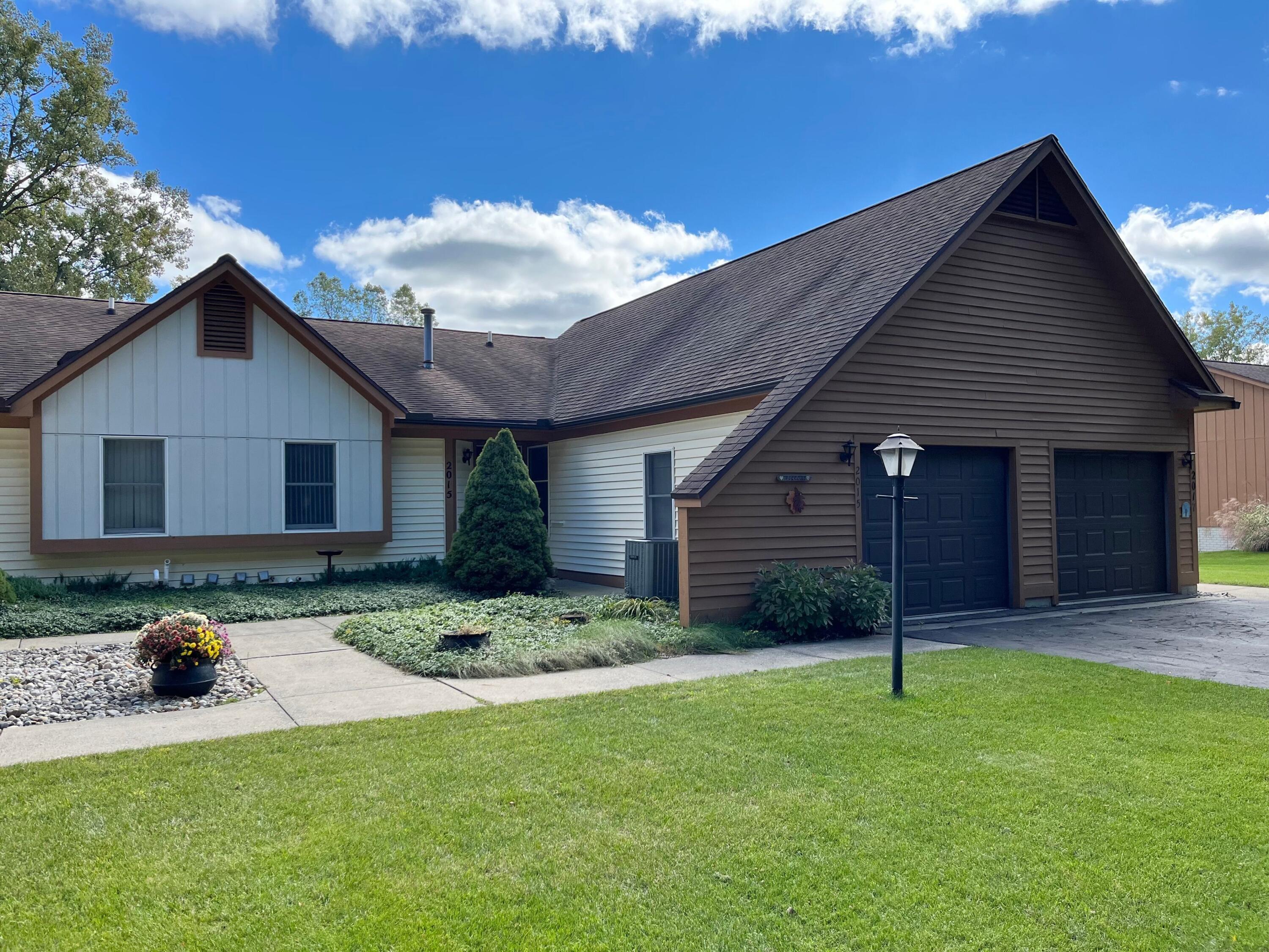 2015 Rendall Drive, Unit 19 Jackson, MI 49201 - Photo 2 of 36 2015 Rendall 1