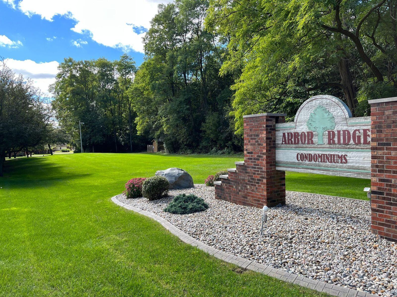 2015 Rendall Drive, Unit 19 Jackson, MI 49201 - Photo 4 of 36 2015 Rendall 3