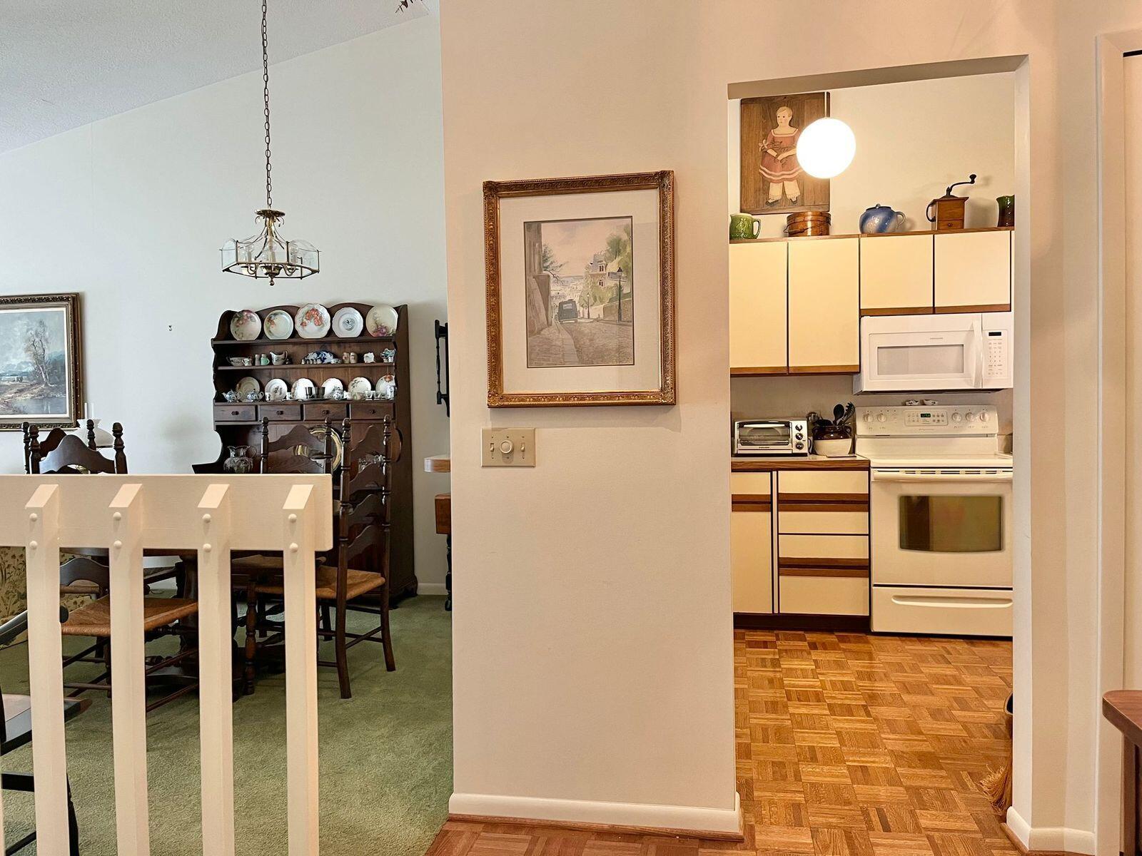 2015 Rendall Drive, Unit 19 Jackson, MI 49201 - Photo 7 of 36 2015 Rendall 16