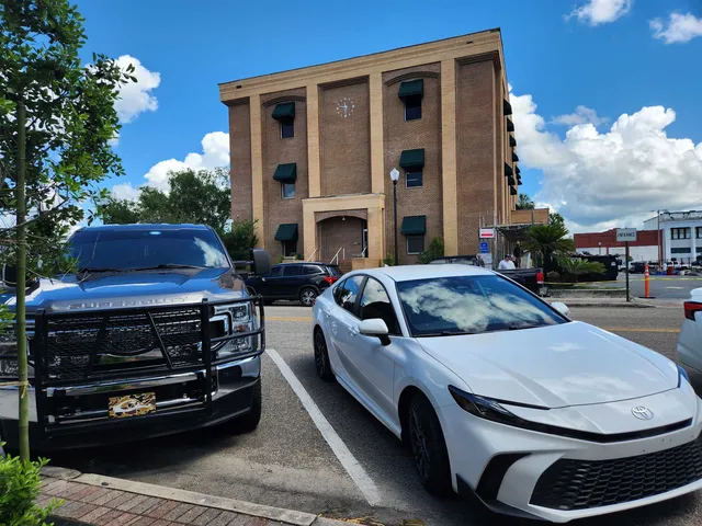 $1,100 | 111 1/2 East Green Street, Perry, FL 32347