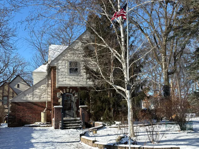 $469,900 | 5531 South 110th Street, Hales Corners, WI 53130