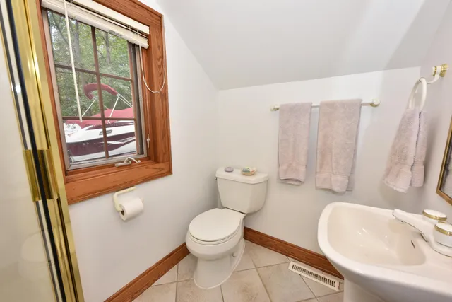 $469,900 | 5531 South 110th Street, Hales Corners, WI 53130