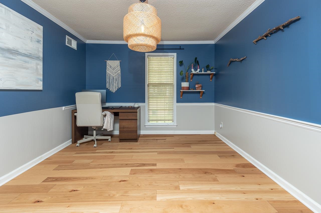 2225 Webbing Drive Memphis, TN 38016 - Photo 19 of 25 a view of kitchen and workspace