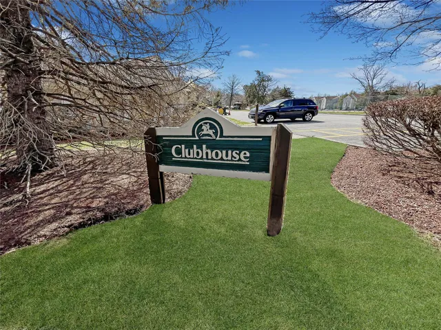 a view of a yard in front of house