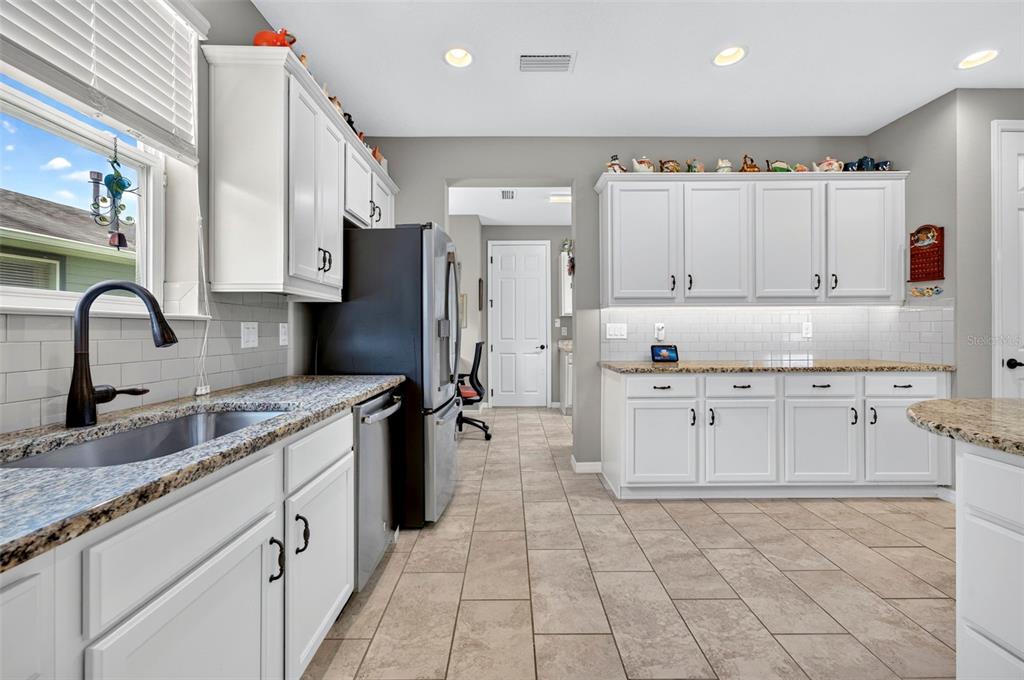 4686 Northwest 35th Ln Road Ocala, FL 34482 - Photo 10 of 67