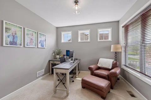 $699,900 | 2109 Valley Creek Lane, Shakopee, MN 55379