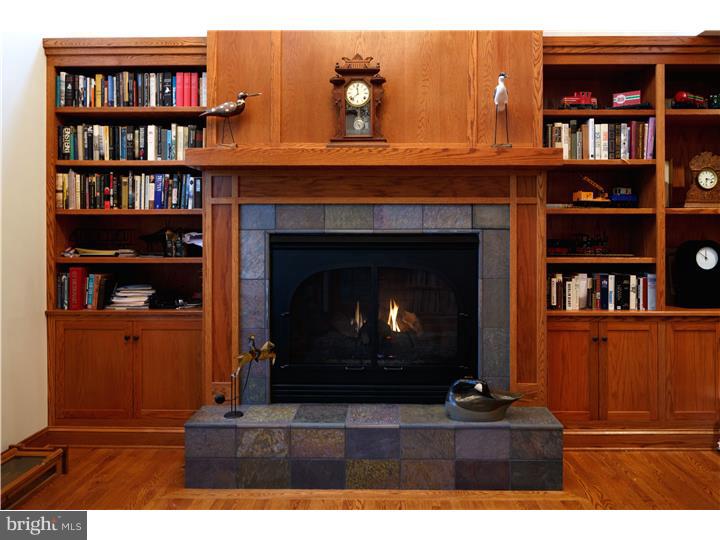 4 Trellis Path Doylestown, PA 18901 - Photo 13 of 25 Library