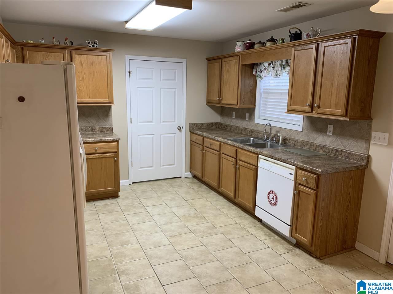 865 Vaughn Road Trafford, AL 35172 - Photo 10 of 26