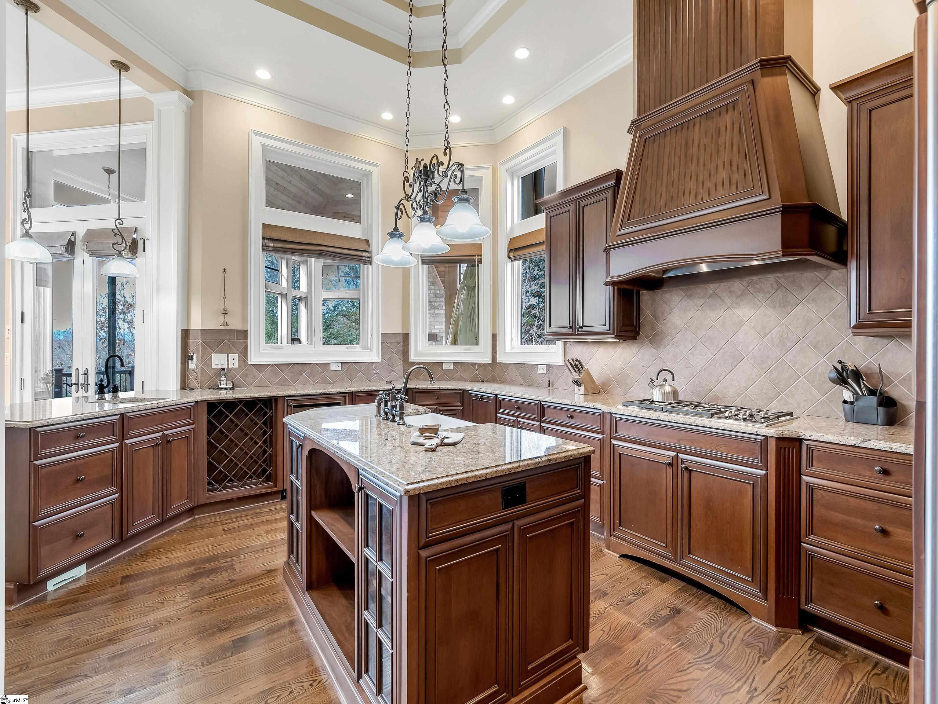 115 Duck Hawk Way Marietta, SC 29661 - Photo 10 of 36 Gallery Image 10