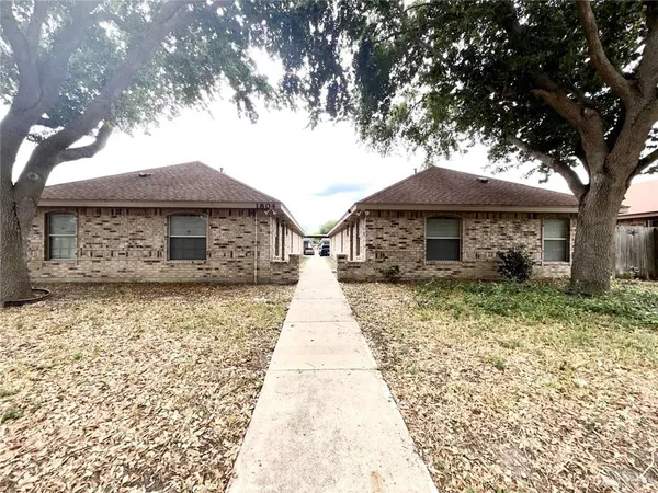 $950 | 1804 South Linden Street, Pharr, TX 78577