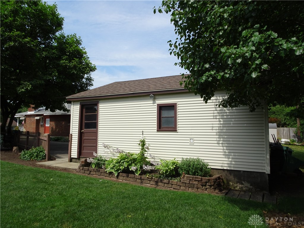 613 Brookfield Road Dayton, OH 45429 - Photo 8 of 27 Gallery Image 8