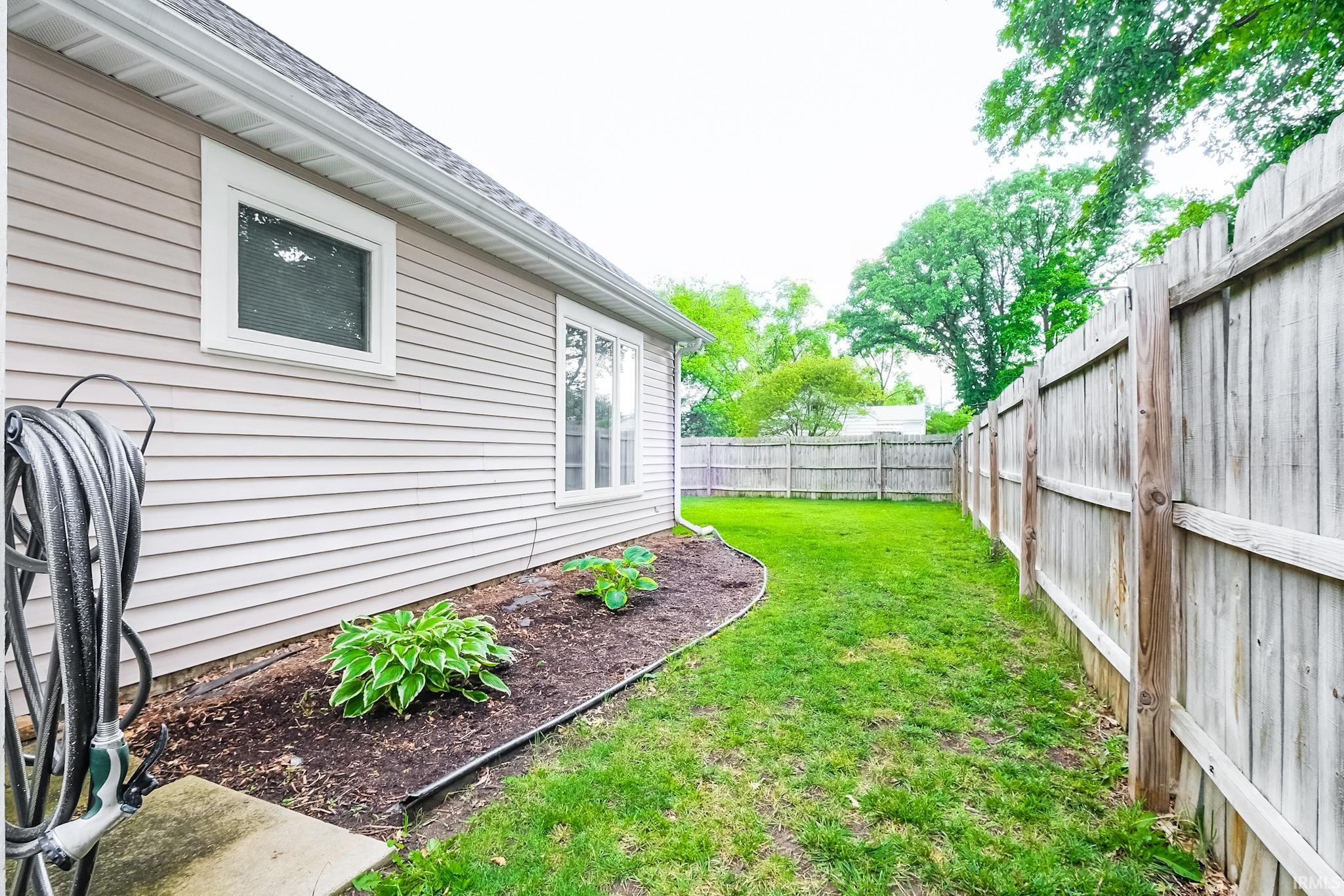 2910 West Devon Road Muncie, IN 47304 - Photo 31 of 35