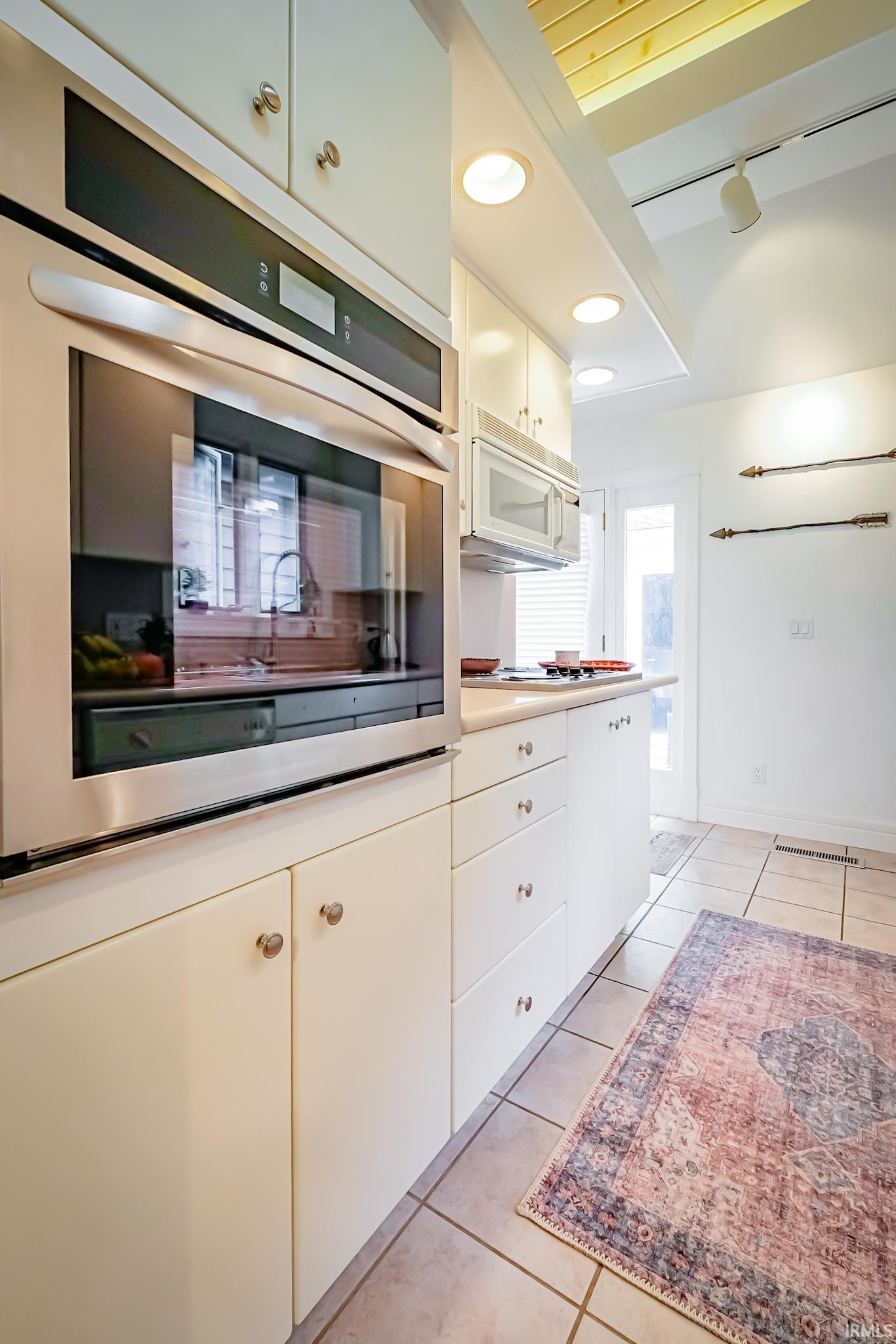 2910 West Devon Road Muncie, IN 47304 - Photo 6 of 35