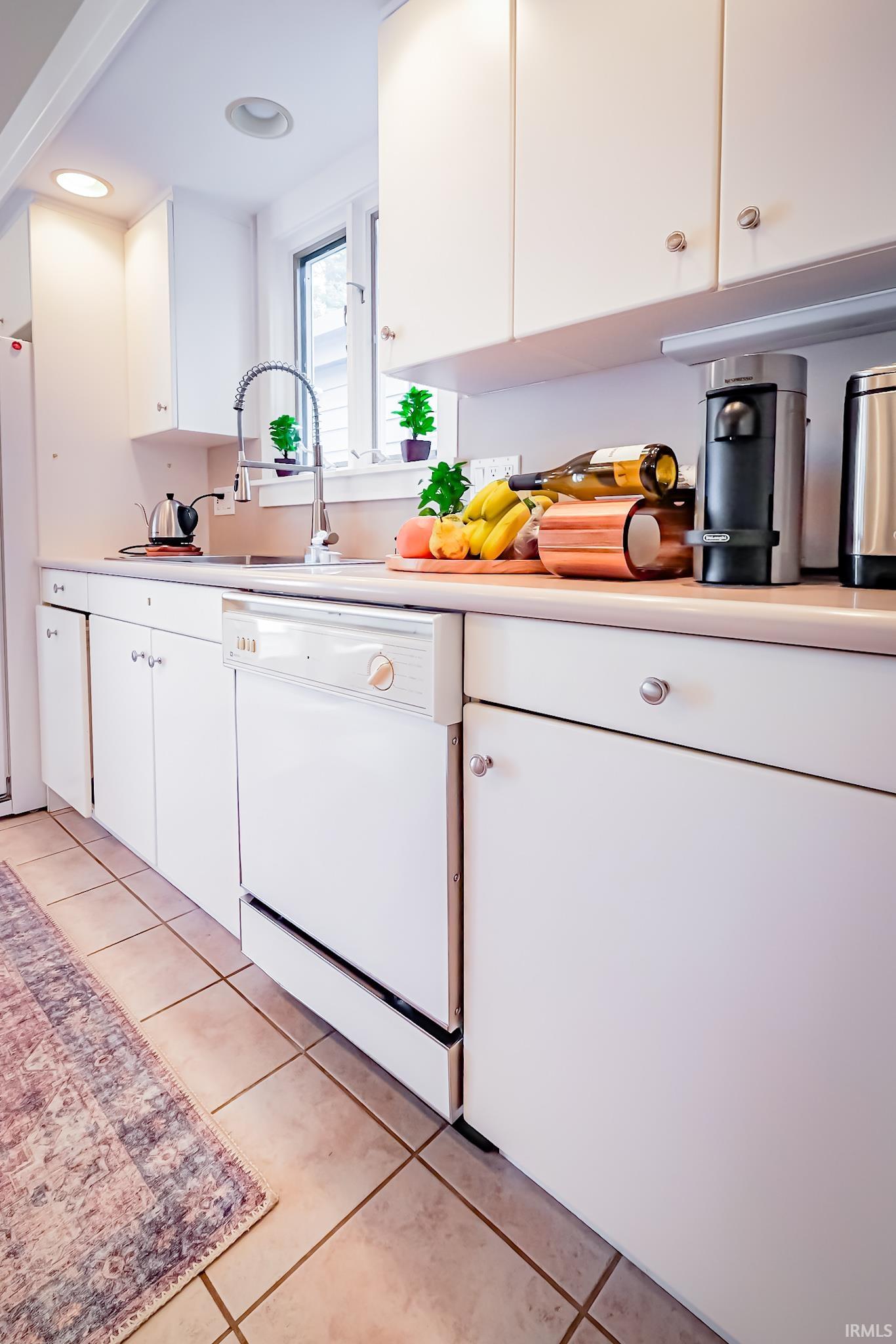 2910 West Devon Road Muncie, IN 47304 - Photo 7 of 35