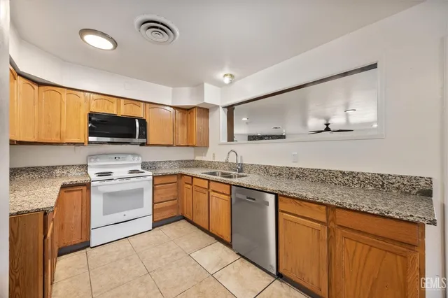 $450,000 | Undisclosed Address, Delano, CA 93215