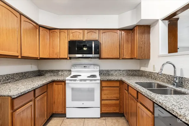 $450,000 | Undisclosed Address, Delano, CA 93215