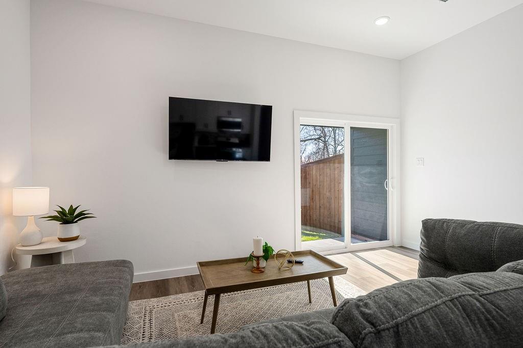 1313 Hunt Street Commerce, TX 75428 - Photo 6 of 25