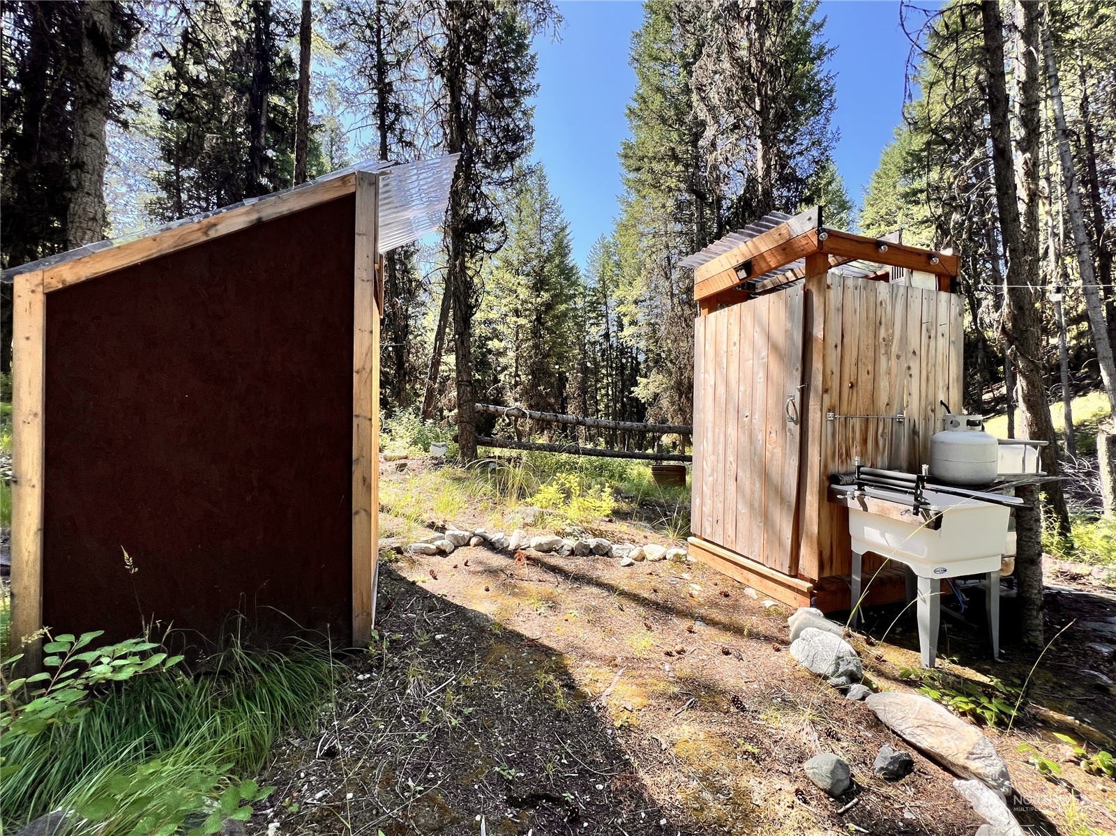 40 Excelsior Way Curlew, WA 99118 - Photo 19 of 20 a view of a back yard of the house