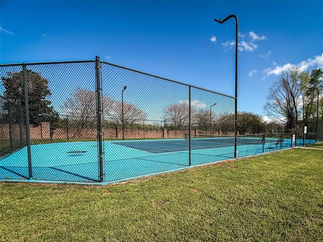 $299,900 | 1029 South Cres Cove, Shreveport, LA 71105