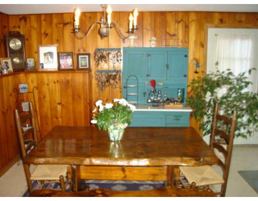 37 Harrington Road Charlton, MA 01507 - Photo 11 of 24 Gallery Image 11