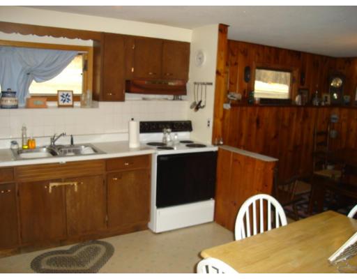 37 Harrington Road Charlton, MA 01507 - Photo 16 of 24 Gallery Image 16
