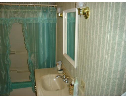 37 Harrington Road Charlton, MA 01507 - Photo 22 of 24 Gallery Image 22