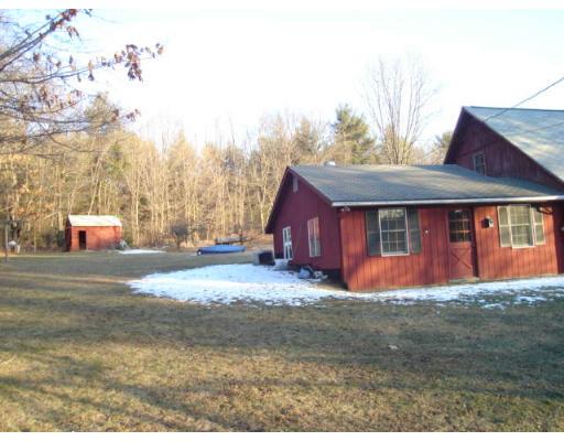 37 Harrington Road Charlton, MA 01507 - Photo 4 of 24 Gallery Image 4