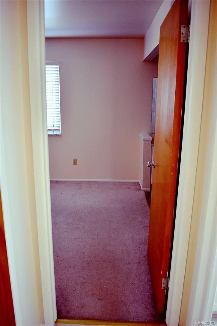 29516 Hoover Road, Unit 69 Warren, MI 48093 - Photo 16 of 34 20170509_161618.jpg