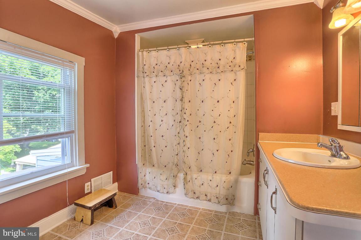 21 South Reamstown Road Reamstown, PA 17567 - Photo 29 of 43 Gallery Image 29
