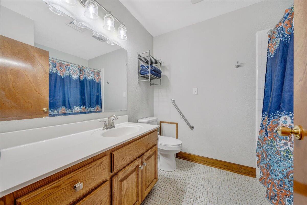 5785 Cloverdale Road Roanoke, VA 24019 - Photo 37 of 67 34-MIB09940
