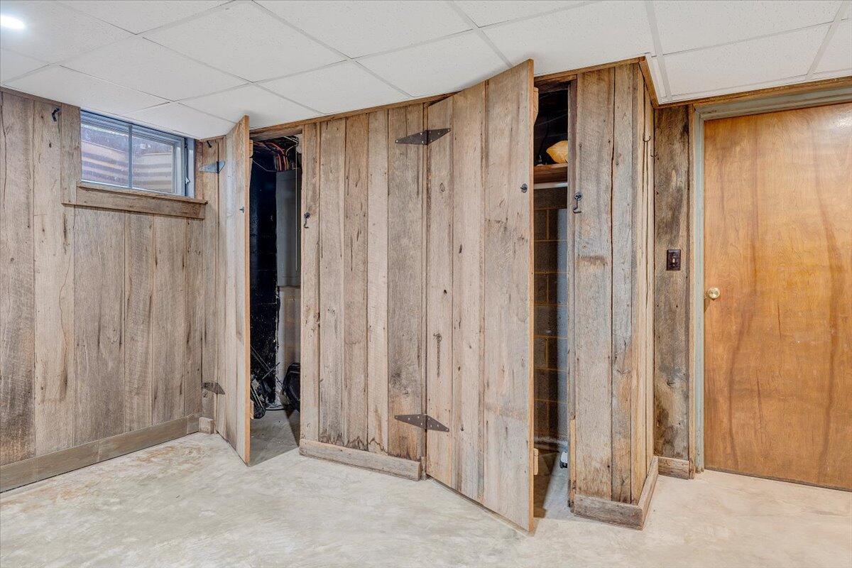 5785 Cloverdale Road Roanoke, VA 24019 - Photo 44 of 67 41-MIB00052