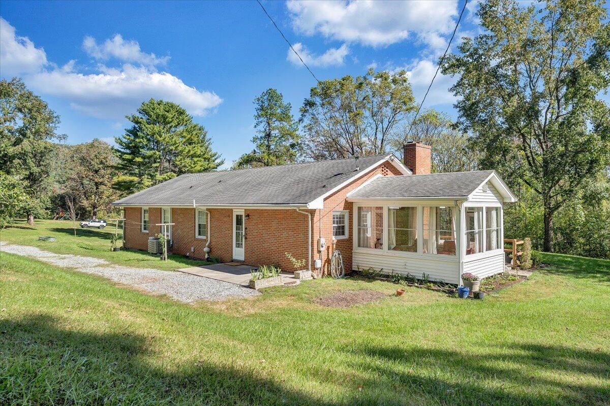 5785 Cloverdale Road Roanoke, VA 24019 - Photo 51 of 67 49-MIB00085