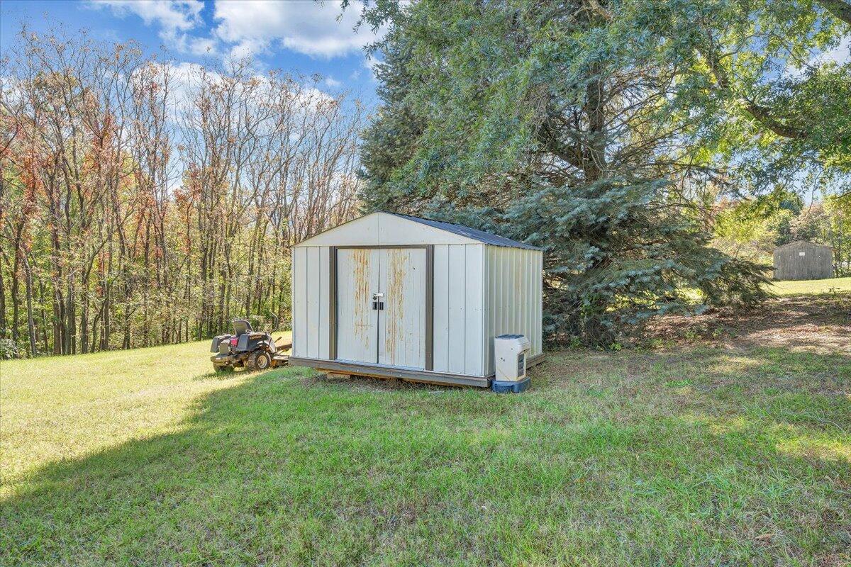 5785 Cloverdale Road Roanoke, VA 24019 - Photo 53 of 67 51-MIB00145