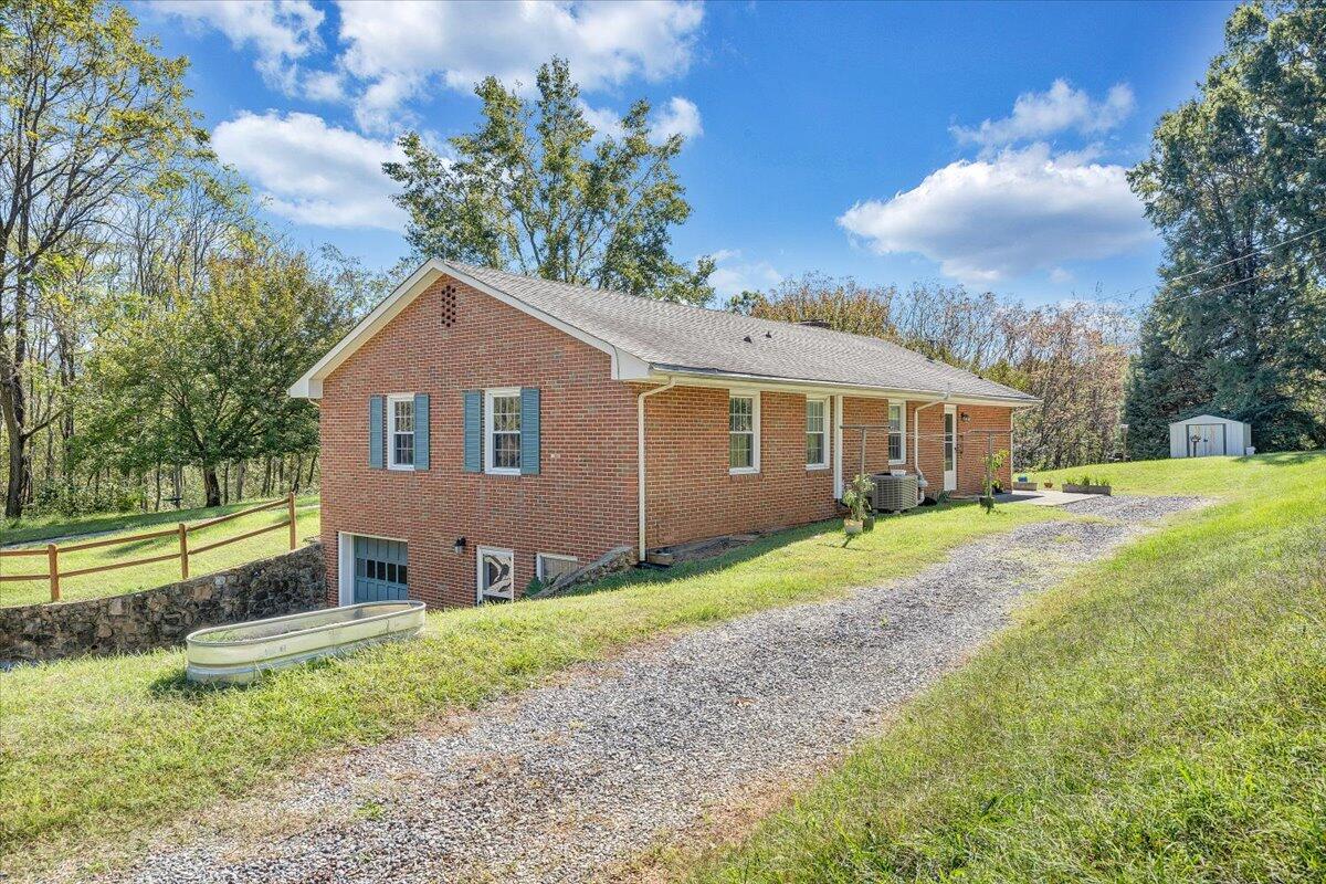 5785 Cloverdale Road Roanoke, VA 24019 - Photo 55 of 67 53-MIB00097