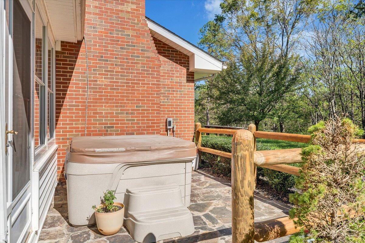 5785 Cloverdale Road Roanoke, VA 24019 - Photo 64 of 67 65-MIB00142