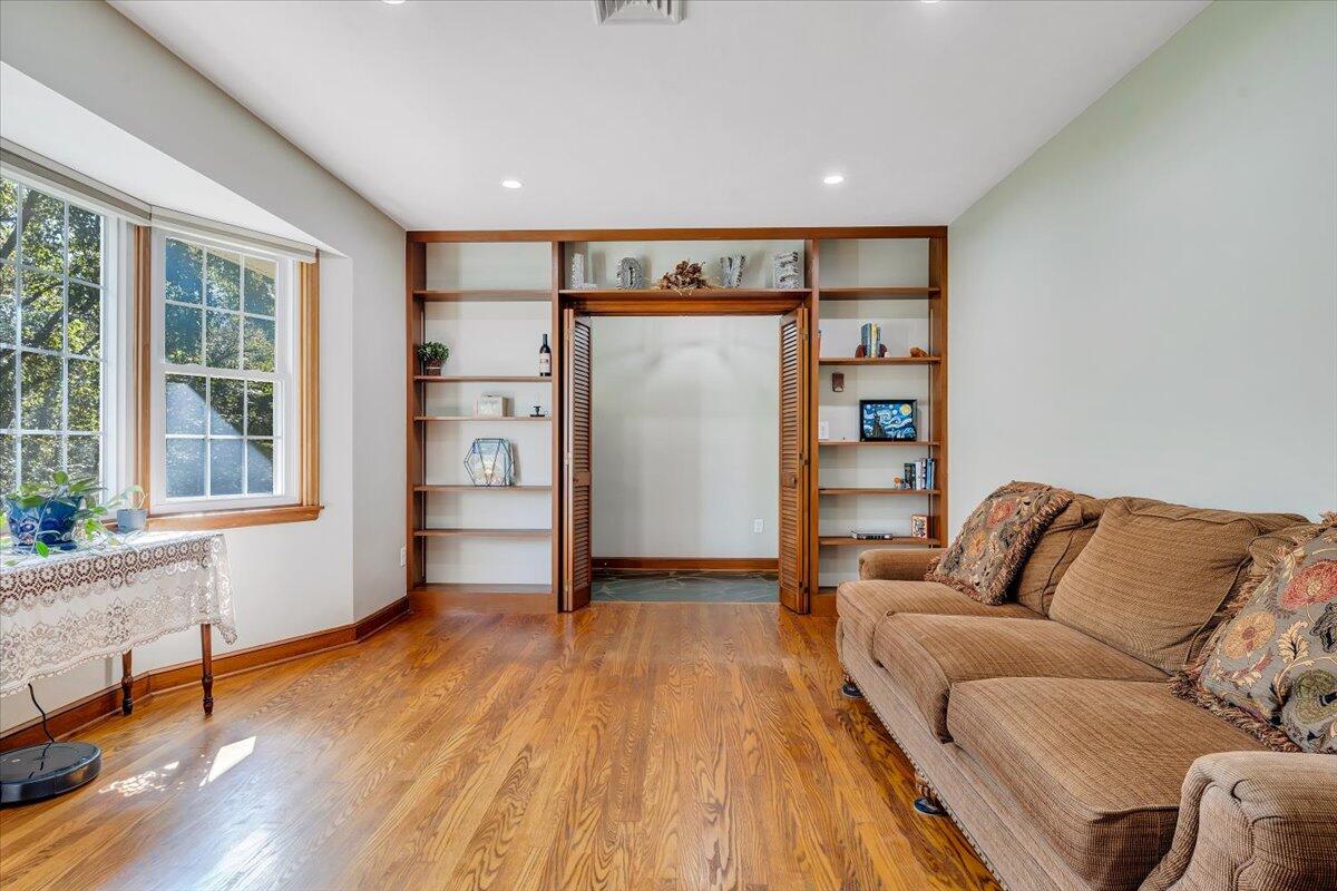 5785 Cloverdale Road Roanoke, VA 24019 - Photo 9 of 67 06-MIB09955