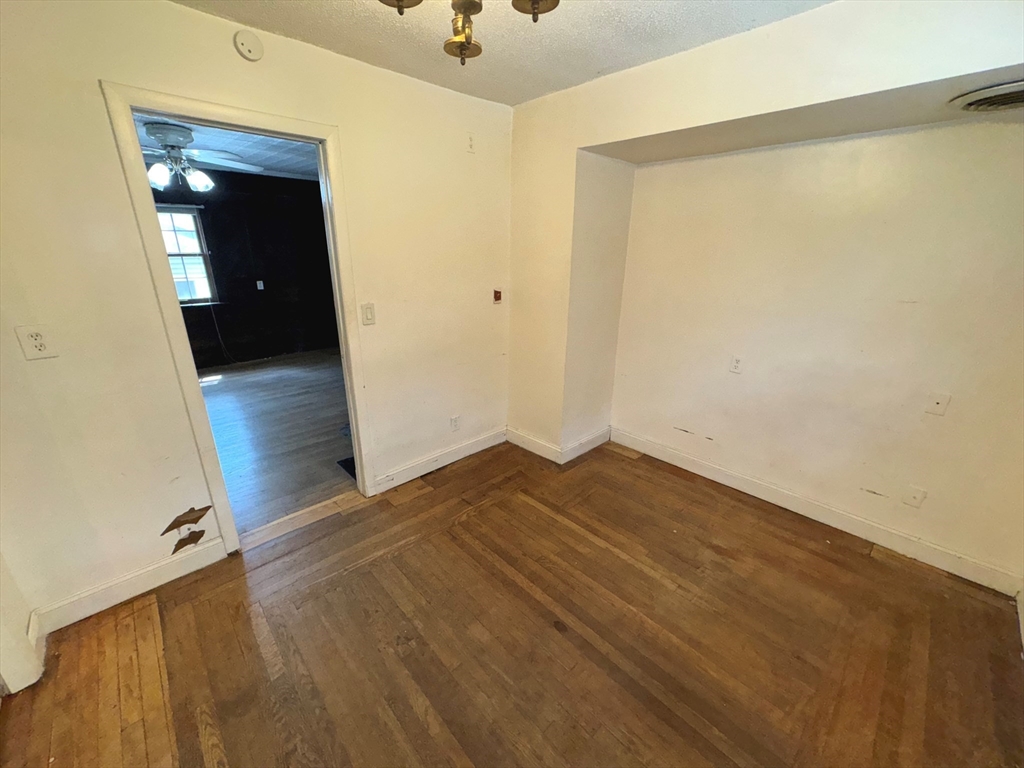 37 David Street Springfield, MA 01104 - Photo 20 of 29 a view of empty room