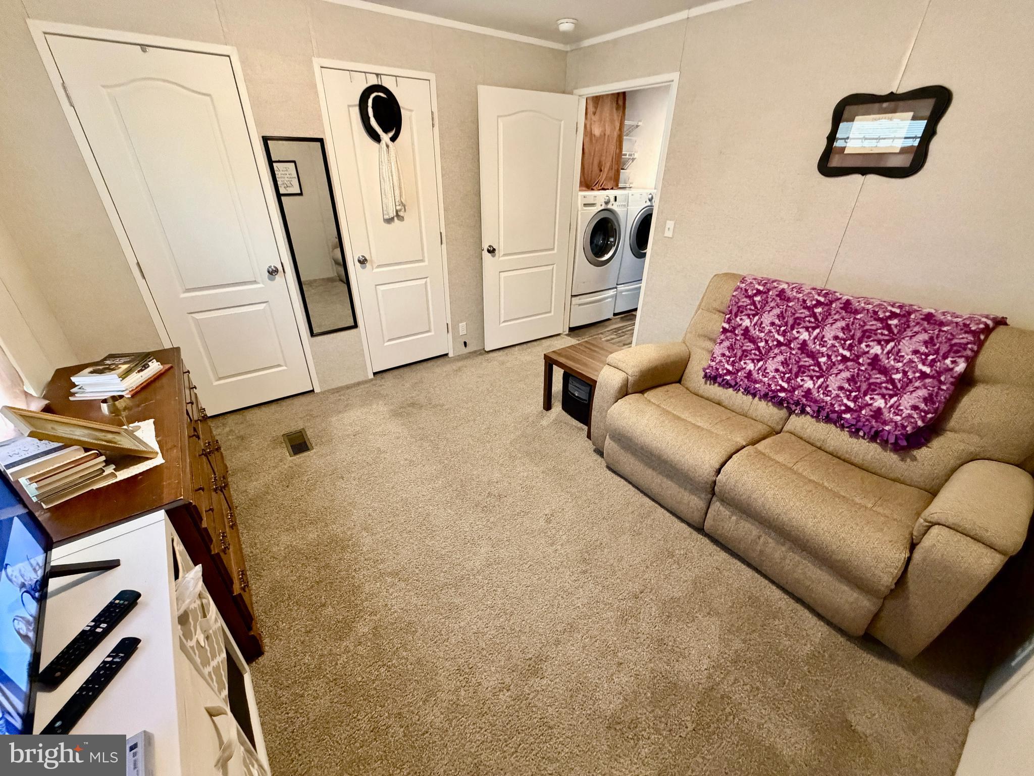 92 Ridgewood Manor Manheim, PA 17545 - Photo 15 of 22 a living room with furniture and a window