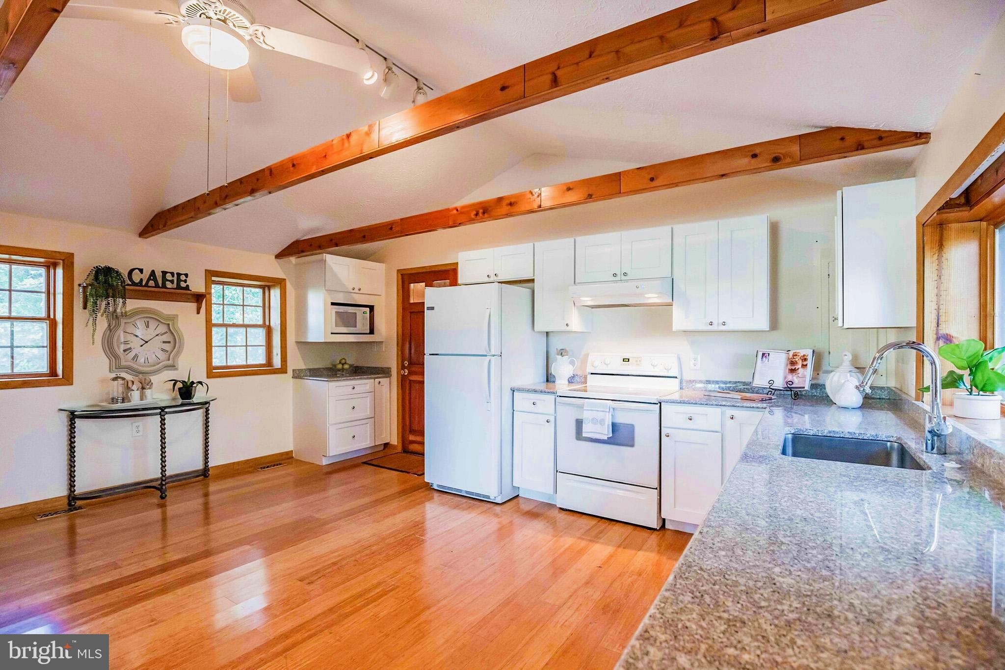 535 Swaggers Point Road Solomons, MD 20688 - Photo 8 of 48 Vaulted ceiling